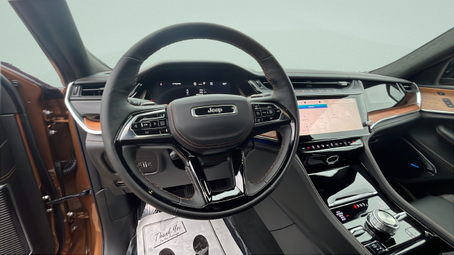 2027 Jeep Grand Cherokee GRAND CHEROKEE SUMMIT 4X4