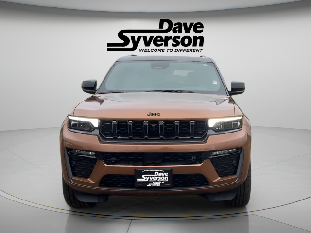 2027 Jeep Grand Cherokee GRAND CHEROKEE SUMMIT 4X4