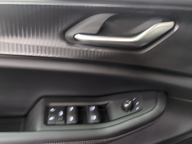 2025 Jeep Grand Cherokee GRAND CHEROKEE L LAREDO X 4X4