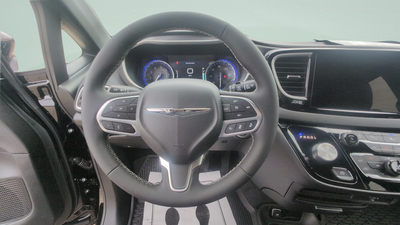 2026 Chrysler Voyager VOYAGER LX