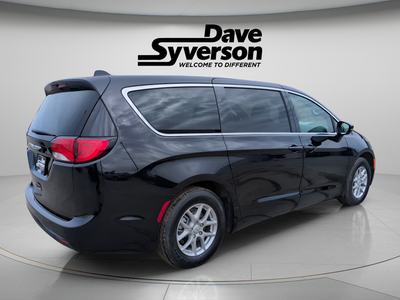 2026 Chrysler Voyager VOYAGER LX