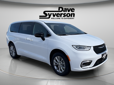 2026 Chrysler Pacifica PACIFICA SELECT AWD