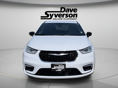 2026 Chrysler Pacifica PACIFICA SELECT AWD