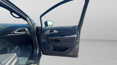 2027 Chrysler Pacifica PACIFICA LIMITED AWD