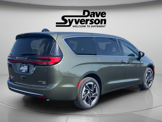 2027 Chrysler Pacifica PACIFICA LIMITED AWD