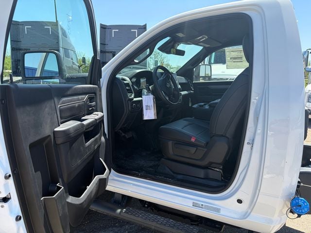 2026 RAM Ram 5500 Chassis Cab RAM 5500 TRADESMAN CHASSIS REGULAR CAB 4X4 84' CA