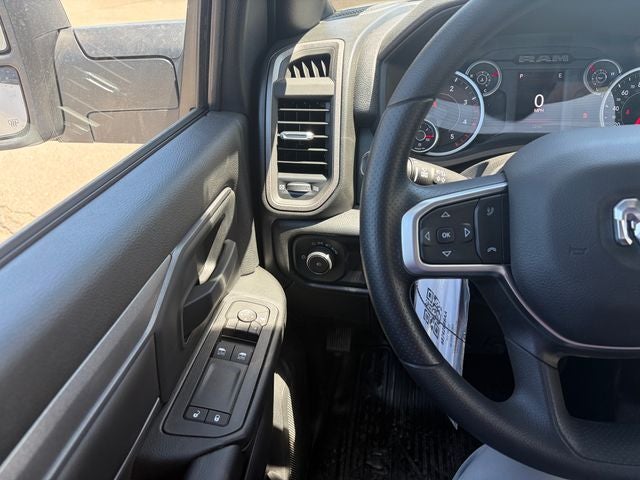 2026 RAM Ram 5500 Chassis Cab RAM 5500 TRADESMAN CHASSIS REGULAR CAB 4X4 84' CA