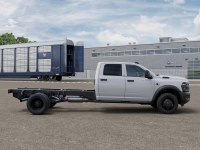 2026 RAM Ram 5500 Chassis Cab RAM 5500 TRADESMAN CHASSIS CREW CAB 4X4 84' CA