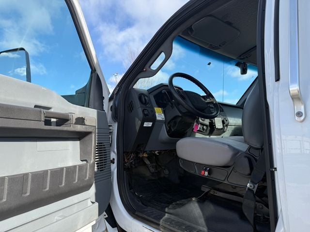 2017 Ford F-750SD Base