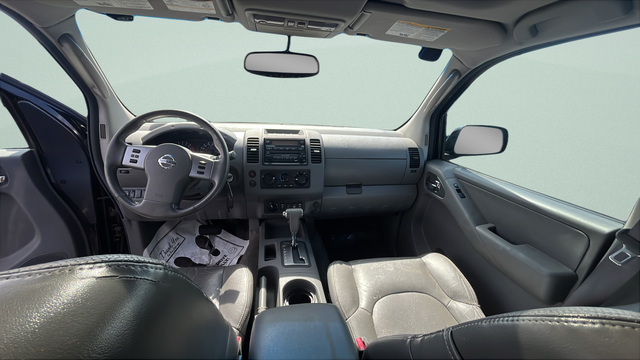 2005 Nissan Frontier LE