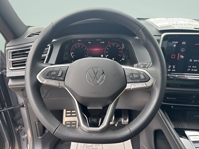 2025 Volkswagen Atlas Cross Sport 2.0T SEL Premium R-Line