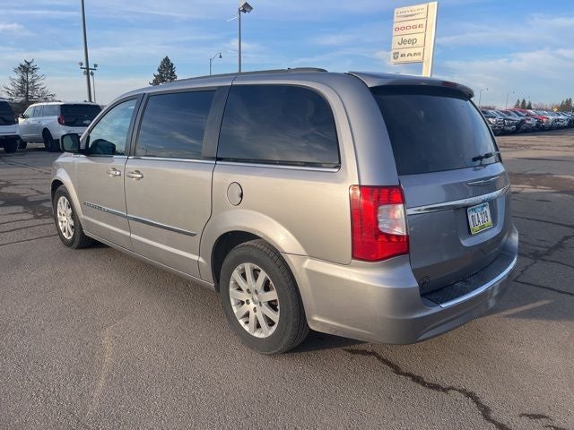 2016 Chrysler Town & Country Touring