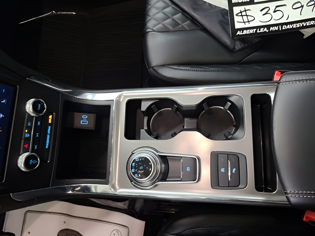 2024 Ford Edge Titanium