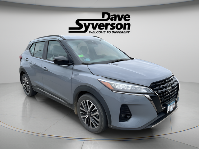 2024 Nissan Kicks SR