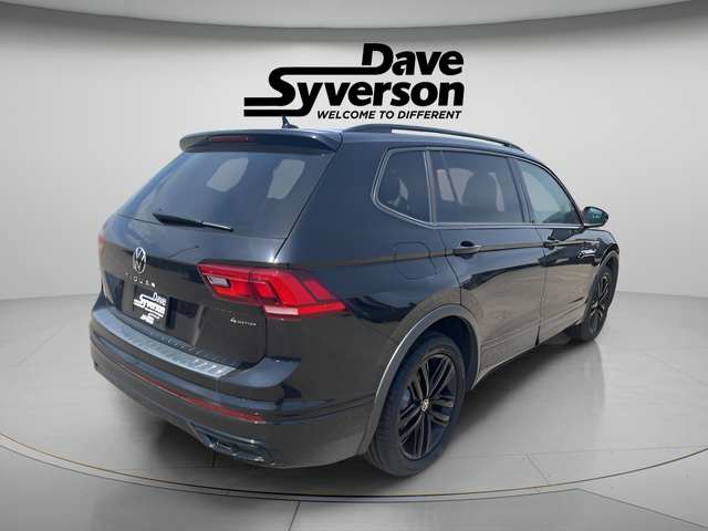 2022 Volkswagen Tiguan 2.0T SE R-Line Black