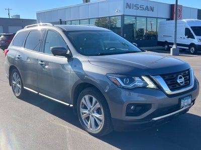2018 Nissan Pathfinder SL