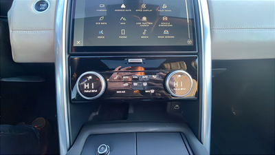 2023 Land Rover Discovery Metropolitan Edition